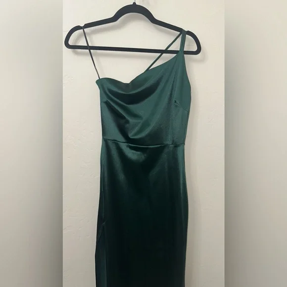 Windsor | Dresses | Windsors Rhiannon Oneshoulder Satin Dress | Poshmark Windsor | Dresses | Windsors Rhiannon Oneshoulder Satin Dress | Poshmark